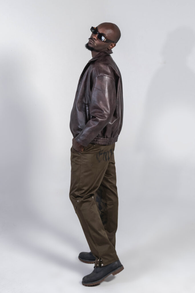 Pantalón verde olivo - Image 5