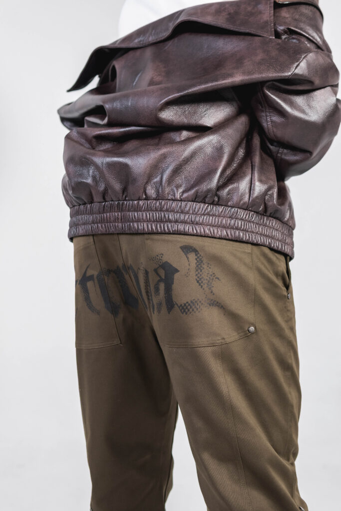 Pantalón verde olivo - Image 2