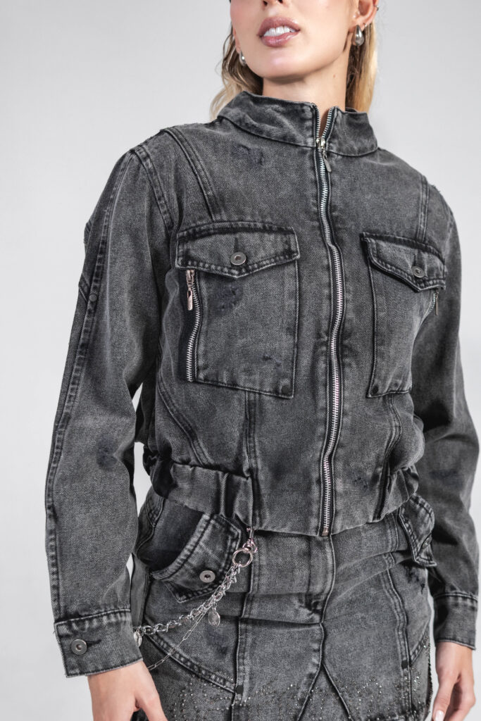 Chaqueta gris - Image 2