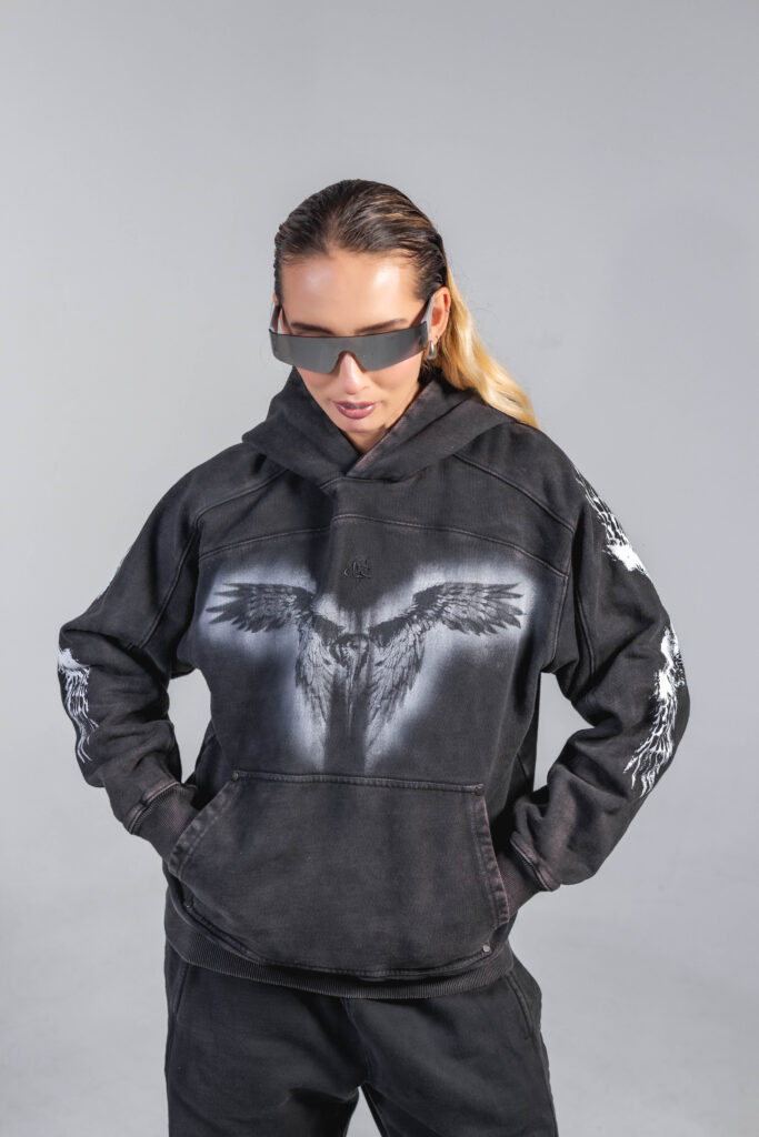 Buzo en tono gris oscuro/negro - Image 2